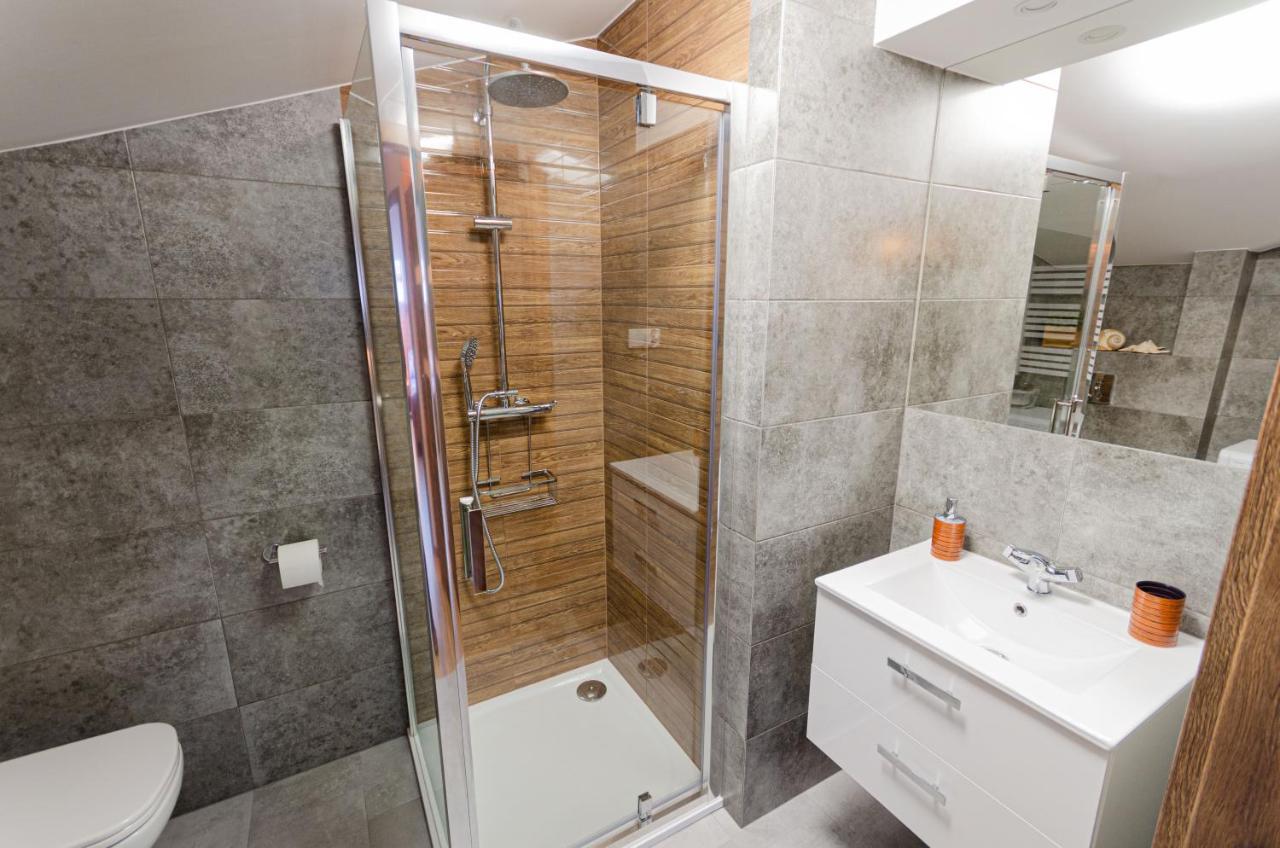 Bronowicka Premium Apartment - 52M2 With Private Parking Красков Екстериор снимка